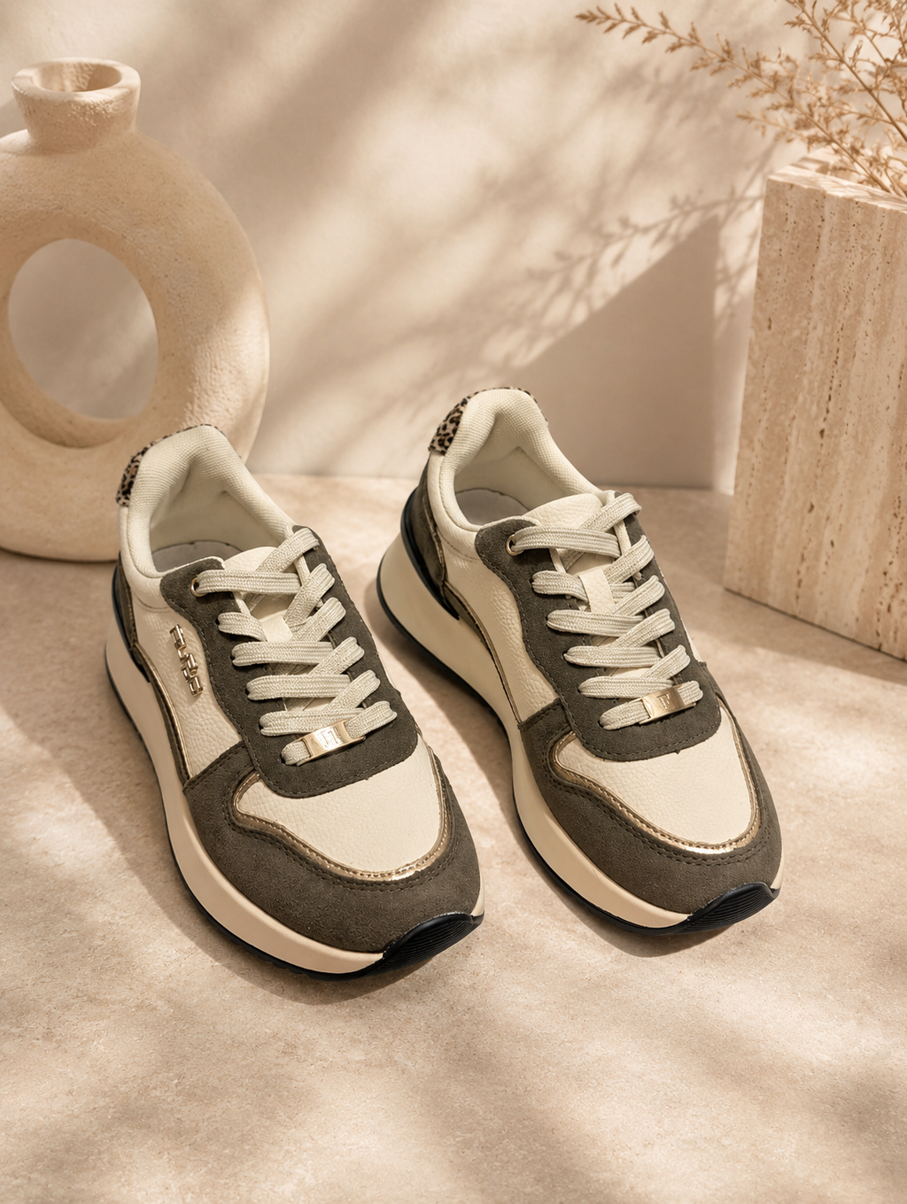 Sneakersy skórzane Filippo 7103 beż khaki panterka