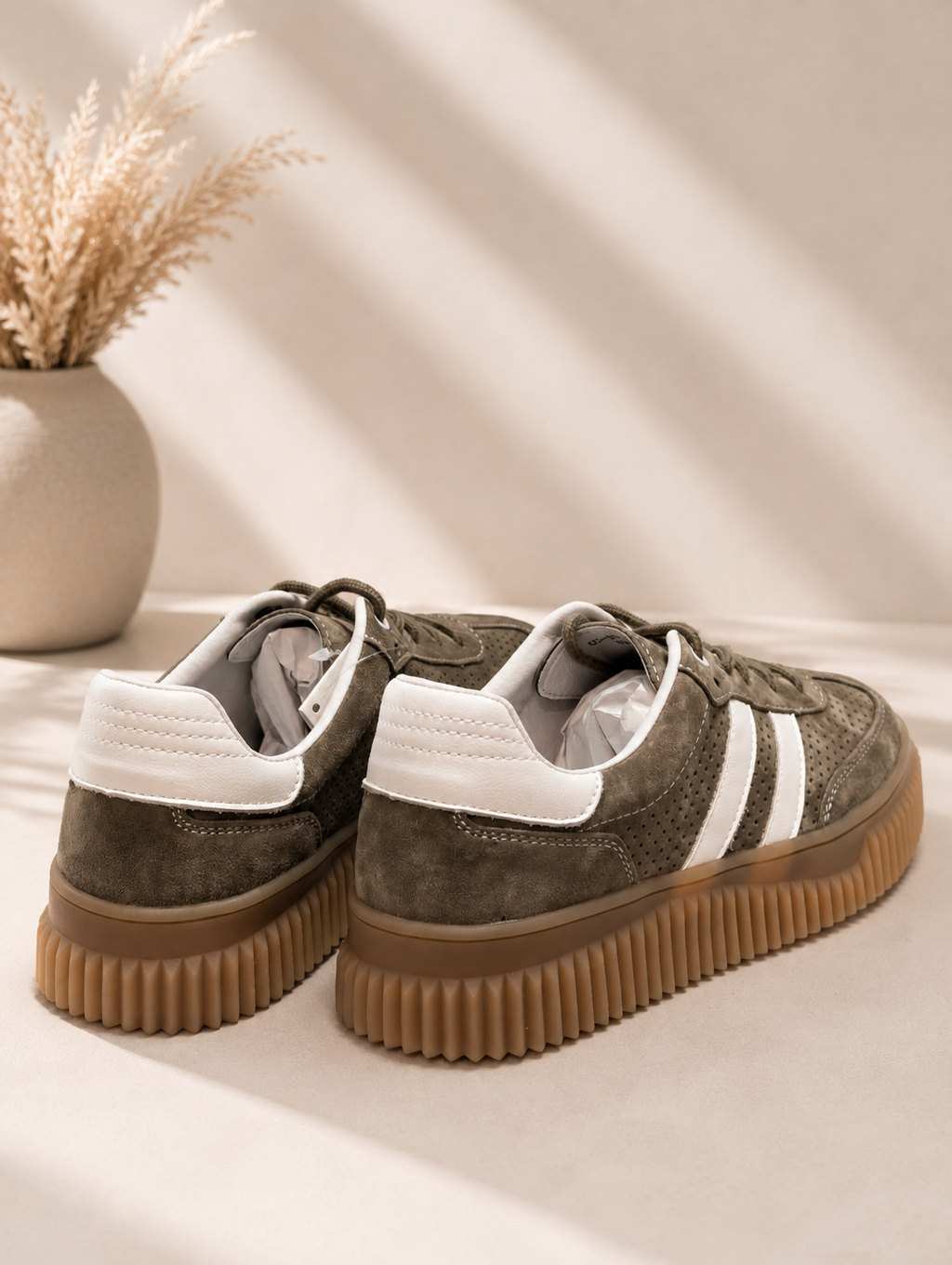 Goodin 199b khaki natural leather sneakers