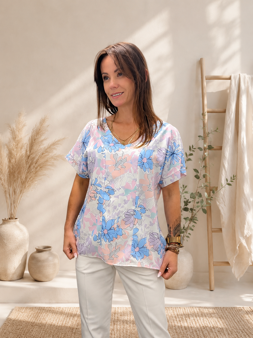 Flover V-neck blouse