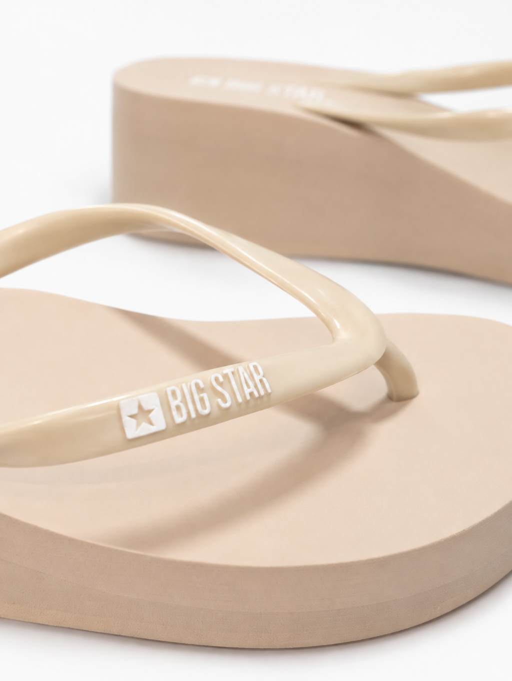 Big Star RR274551 beige wedge flip-flops