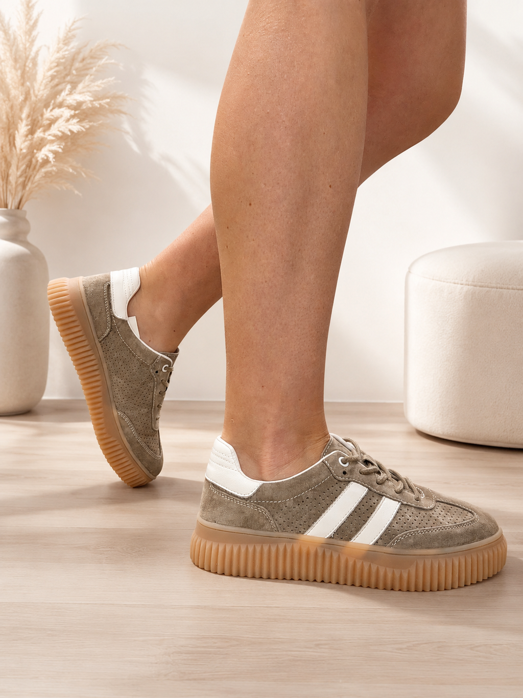 Goodin 199b khaki natural leather sneakers